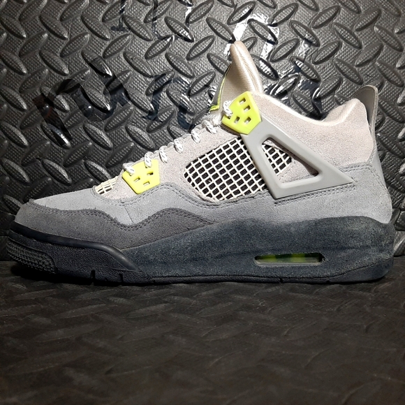 Air Jordan 4 Retro SE GS 'Neon 95' CT5343-007 size 7y - Picture 2 of 12